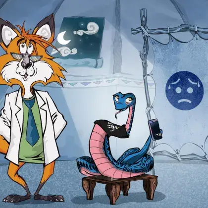 Man sieht einen Fuchs und eine Schlange neben einer Lederleinwand mit einem traurigen Smily.