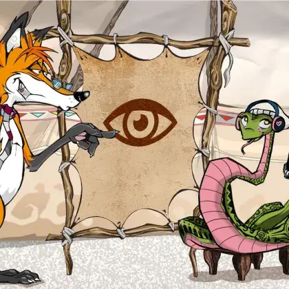 Man sieht einen Fuchs und eine Schlange neben einer Lederleinwand mit einem Auge.