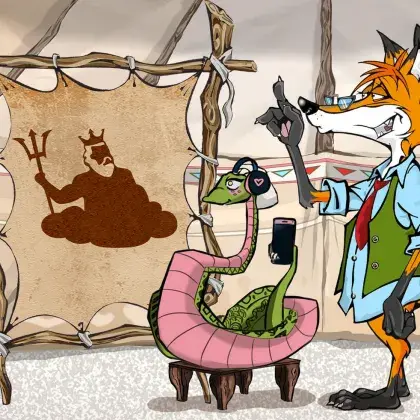 Man sieht einen Fuchs und eine Schlange neben einer Lederleinwand mit einem griechischen Gott.